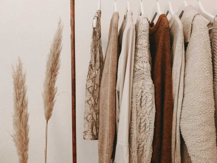 Mastering the Art of Minimalism How to Build a Versatile Capsule Wardrobe for Every Season