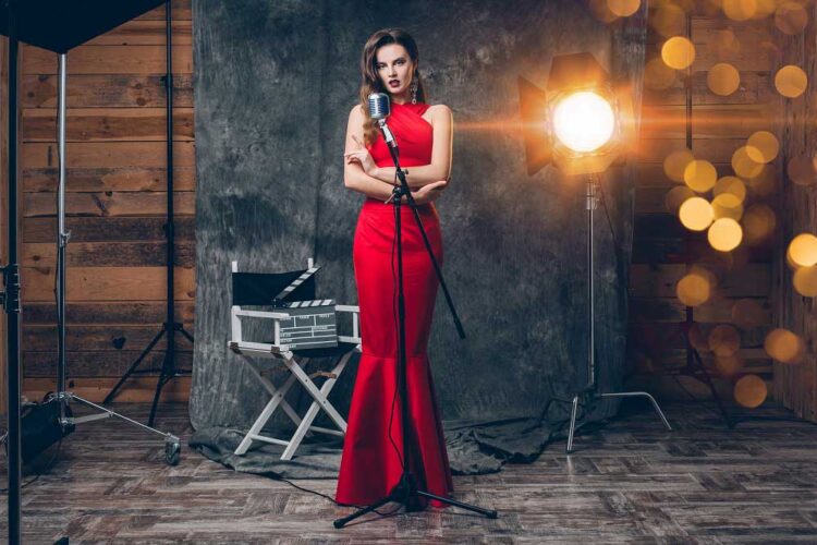 Stepping into Stardom The Top 10 Red Carpet Moments that Stole the Show at the 2024 Golden Globes