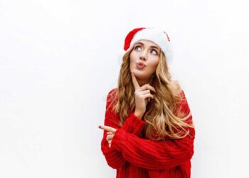 Hailey Bieber's Christmas Dress A Fashion Statement that's Turning Heads