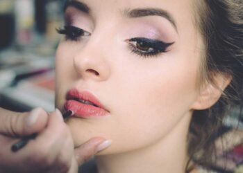 Ariana Grande’s R.E.M. Beauty A Sneak Peek into the Pop Star’s Latest Venture