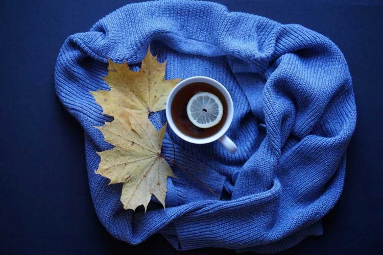 say-goodbye-to-sweater-scratching-a-step-by-step-guide-on-how-to-fix-an-itchy-sweater