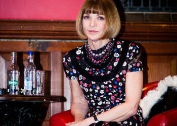 anna-wintours-expert-advice-the-5-essential-closet-staples-every-woman-needs