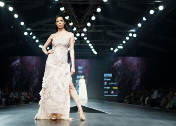 stunning-style-a-look-back-top-10-fashion-highlights-at-the-2019-critics-choice-awards