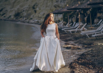 the-silver-lining-why-silver-gowns-are-the-hottest-trend-in-red-carpet-fashion