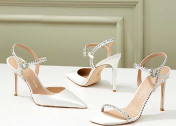 step-into-style-serena-williams-unveils-stuart-weitzmans-stunning-new-collection
