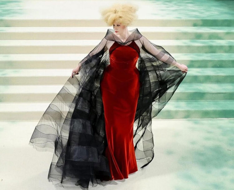 glamour-and-style-unleashed-unveiling-the-most-memorable-red-carpet-moments-from-the-2020-critics-choice-awards