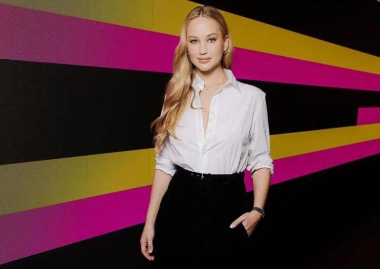 jennifer-lawrence-the-face-of-elegance-in-diors-newest-campaign