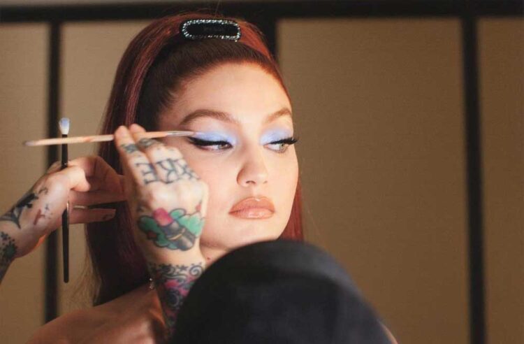 mastering-the-art-of-coordinated-makeup-gigi-hadids-expert-tips-and-tricks