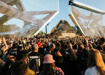 10-unforgettable-fashion-moments-at-coachella-from-nina-dobrev-to-ariana-grande-celebrities-who-nailed-their-style-game