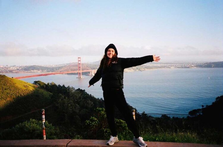 zoey-deutchs-instagram-exploring-the-5-red-carpet-trends-we-love