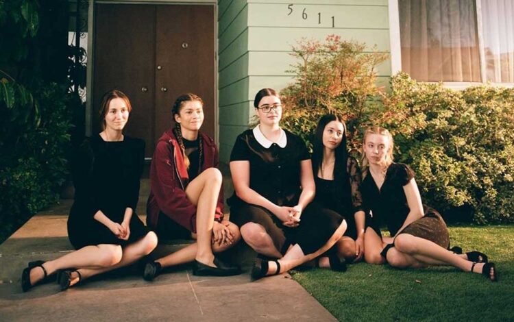 capturing-the-essence-of-teen-spirit-insights-from-the-euphoria-costume-designer