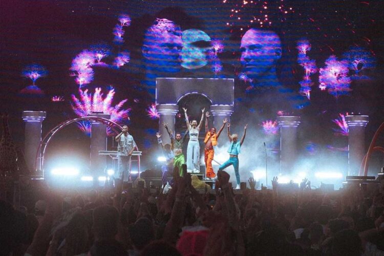 unforgettable-fashion-moments-coachella-week-one-takes-the-spotlight