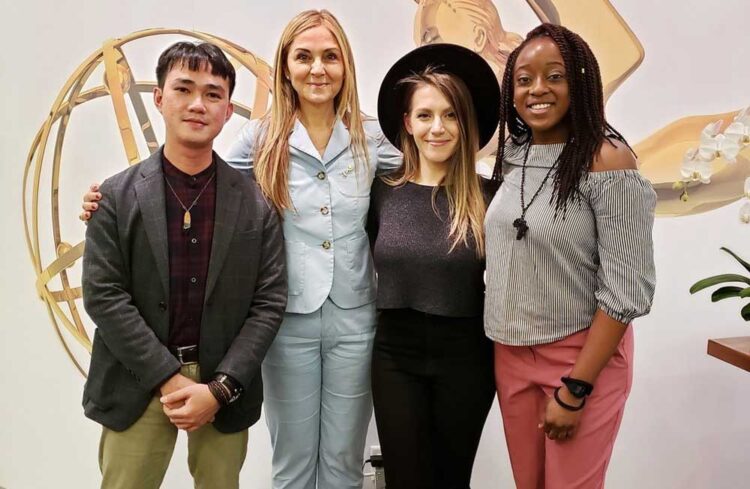 unveiling-the-glamour-a-look-back-at-the-best-red-carpet-moments-from-the-2019-creative-arts-emmy-awards