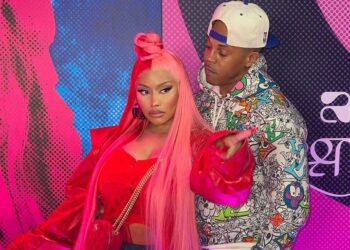 unveiling-the-ultimate-fashion-statement-nicki-minajs-fendi-prints-on-collection