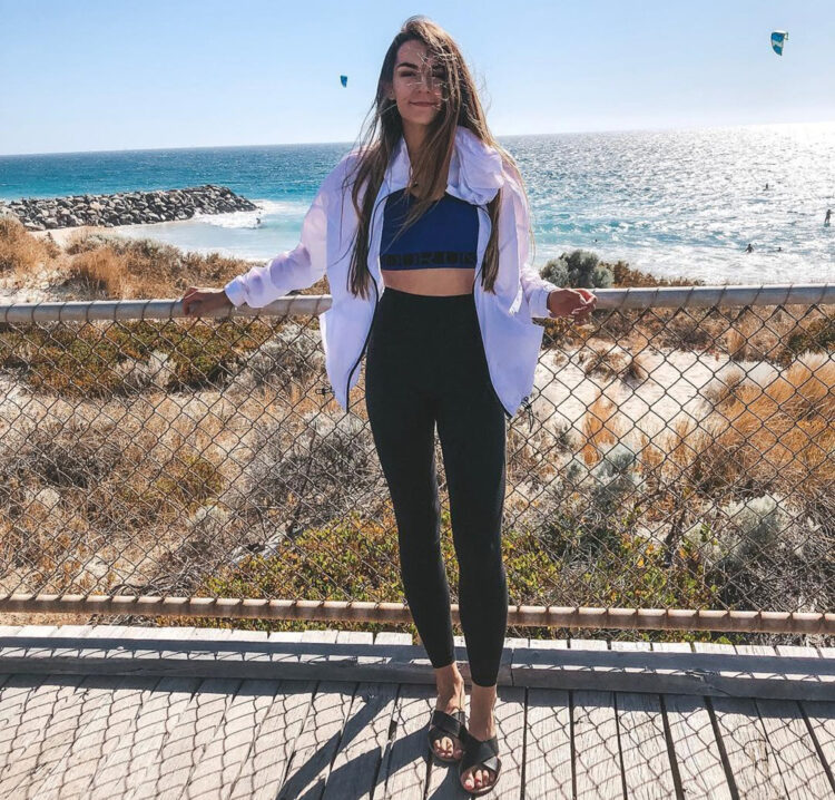 the-evolution-of-leggings-embracing-the-timeless-trend-this-fall