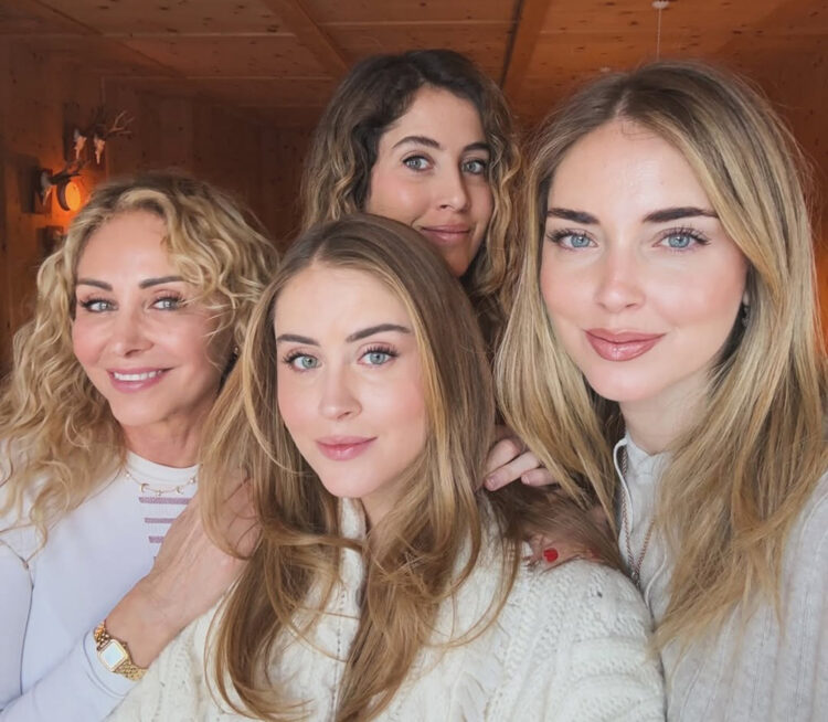 top-fashion-influencers-to-inspire-your-style-journey