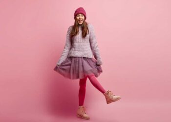 Embrace the Chill Stylish Skirt and Sweater Combinations for Fall