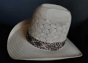 top-picks-for-summer-trendy-fringe-and-flat-top-straw-hats-you-cant-miss